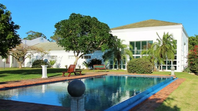 The St Francis Health Centre in Eastern Cape specialises in stress relief, weight control and natural healing and offers a world-renowned detox progra...