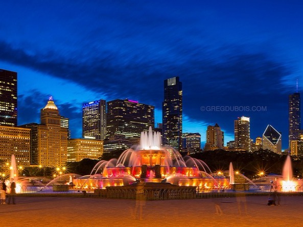 The Buckingham Fountain is a major tourist attraction located in Chicago, USA; it was inaugurated in 1927, for a construction cost of $ 750,000. What&...