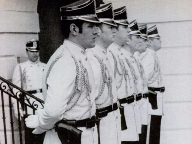 In January 1970, Richard Nixon introduced new uniforms to replace the black ceremonial uniforms of the Secret Service agents guarding the White House....