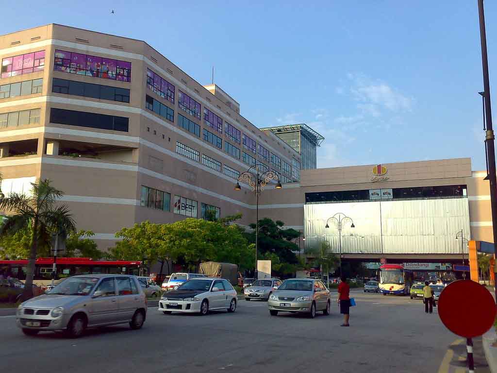 Damansara, Malaysia<br />Gross Leasable Area: 4,900,000 sq. ft.