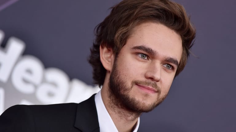 Anton Zaslavski (Russian: ÐÐ½Ñ‚Ð¾Ð½ Ð—Ð°ÑÐ»Ð°Ð²ÑÐºÐ¸Ð¹;[a] born 2 September 1989), known professionally as Zedd (/...